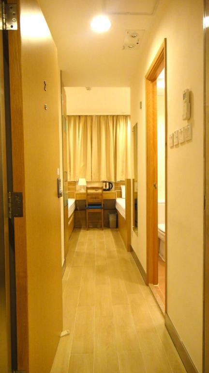 Causeway Bay Inn (@Percival Street) photo