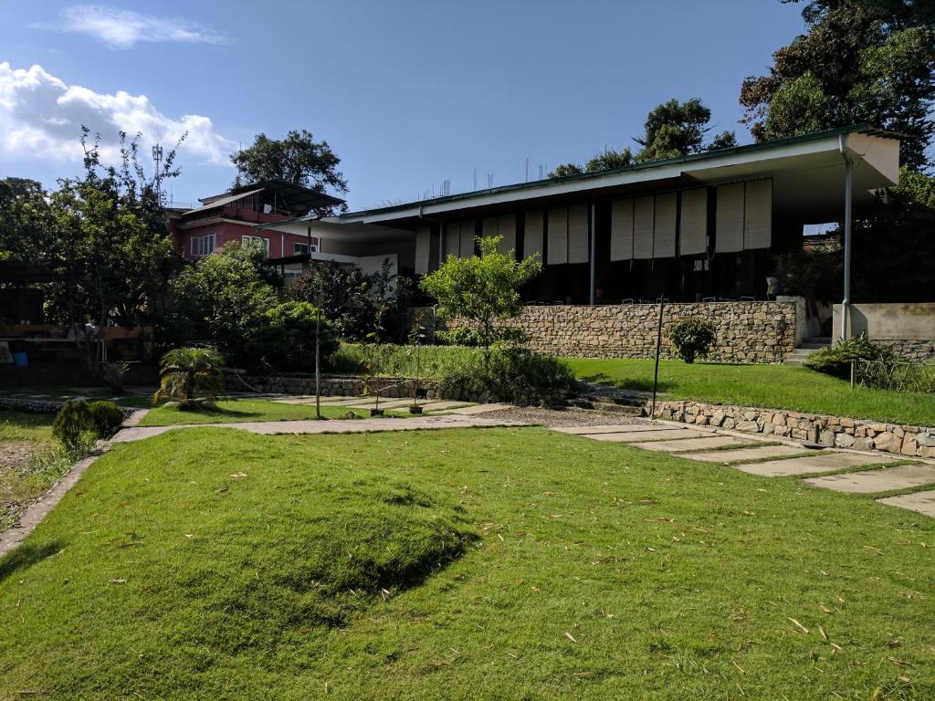 더 뮤지엄 (The Museum)