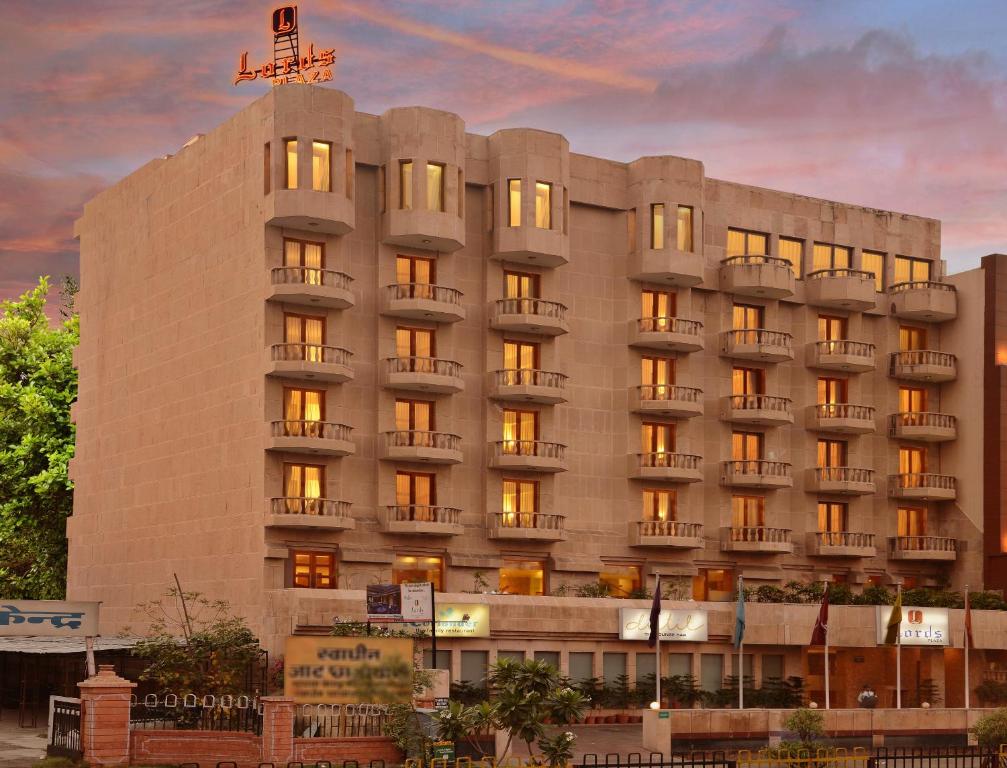 Lords Plaza Jaipur photo
