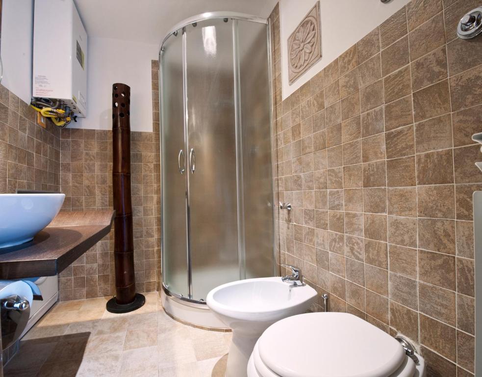 Locazioni Turistiche - Tourist Accomodations - via Schizzaloca 20 - già Residenze Villa Lante - 2