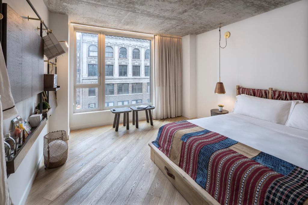 Made Hotel Photo 25