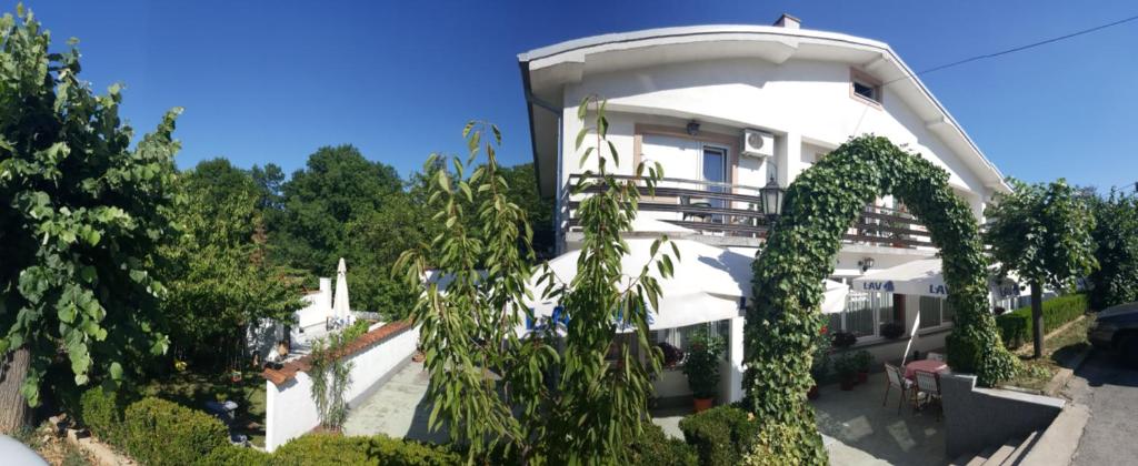Guest House Major — Hotel in Arandjelovac