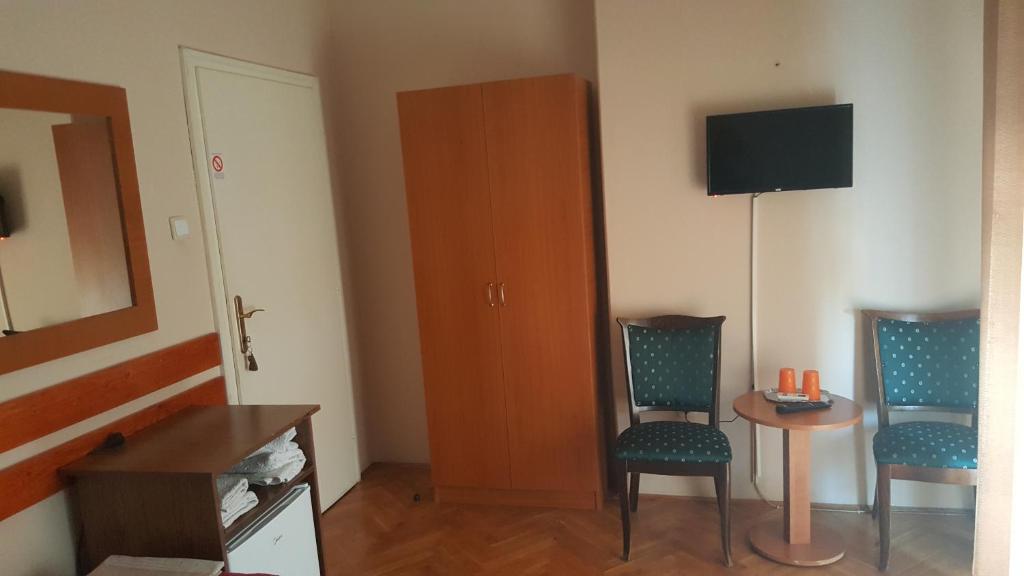 Guest House Major photo