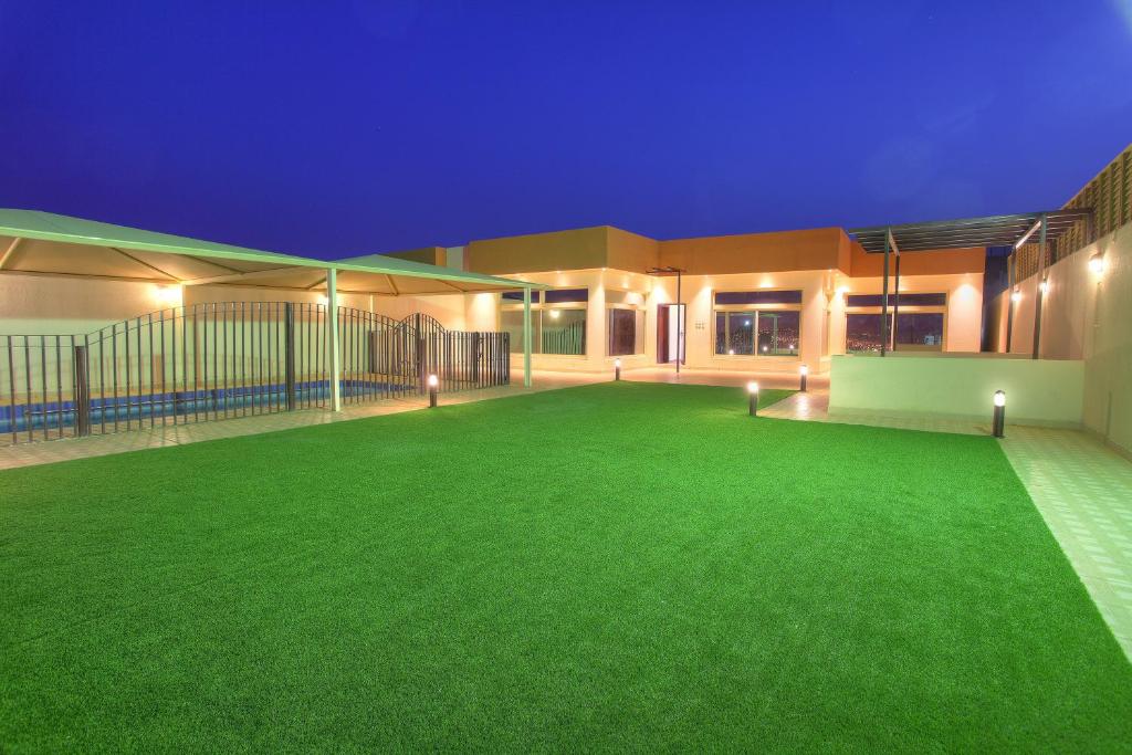 Star City Chalets — Hotel in Az Zulfi