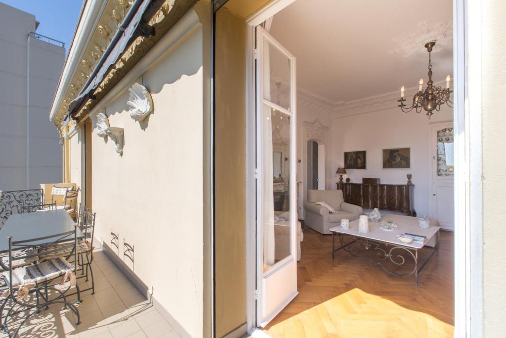 Villa Lotus Penthouse by iVillamia photo
