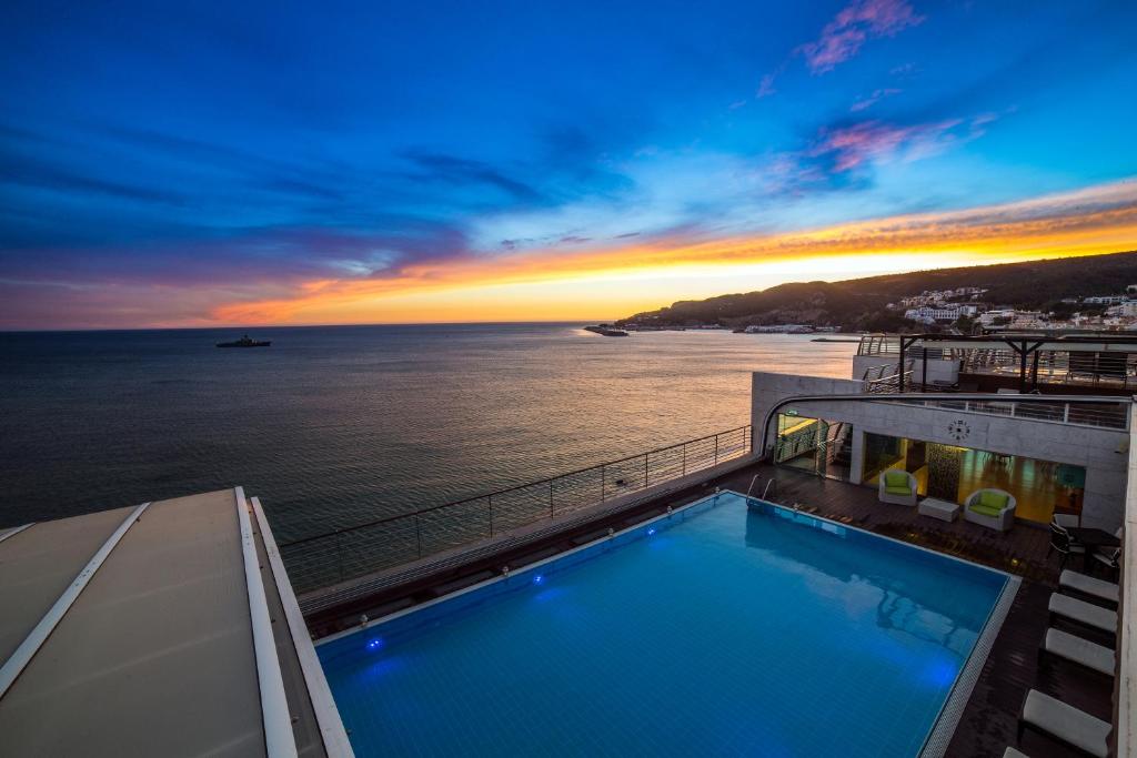 SANA Sesimbra Hotel