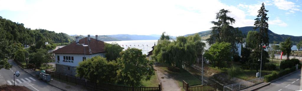 Hostel Trajan — Hotel in Donji Milanovac
