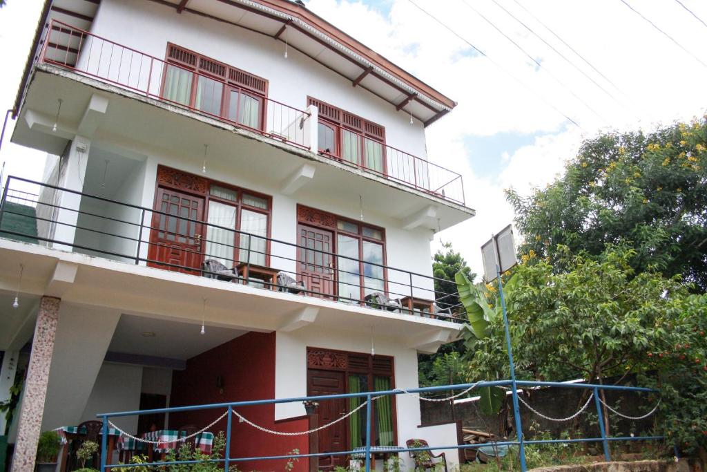 Yoho Elegant Homestay Ella photo