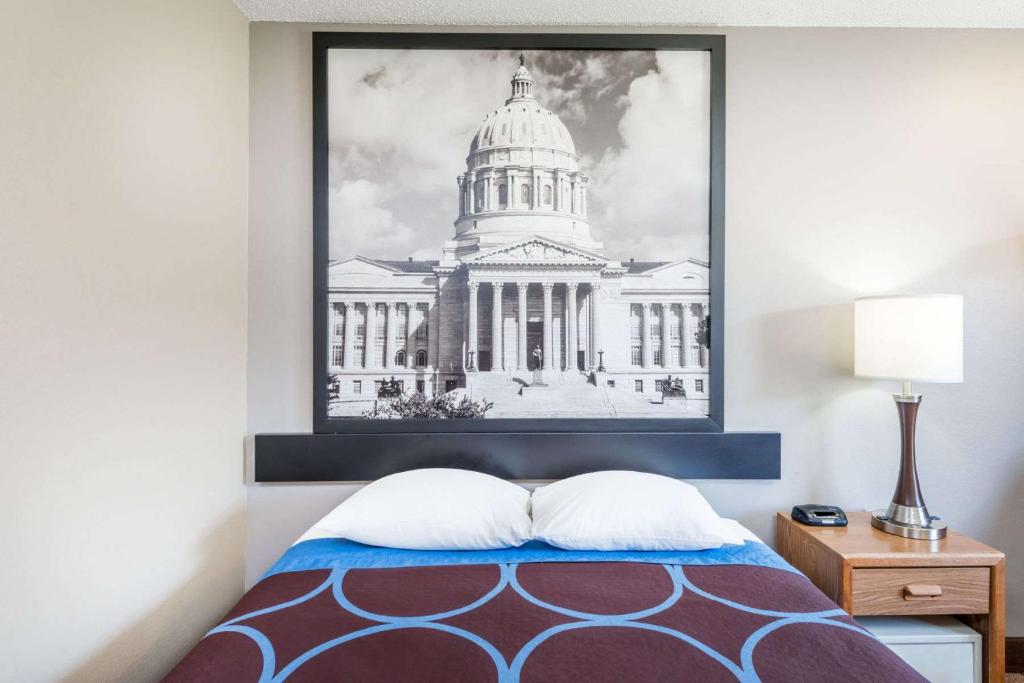 Super 8 by Wyndham West Plains, West Plains