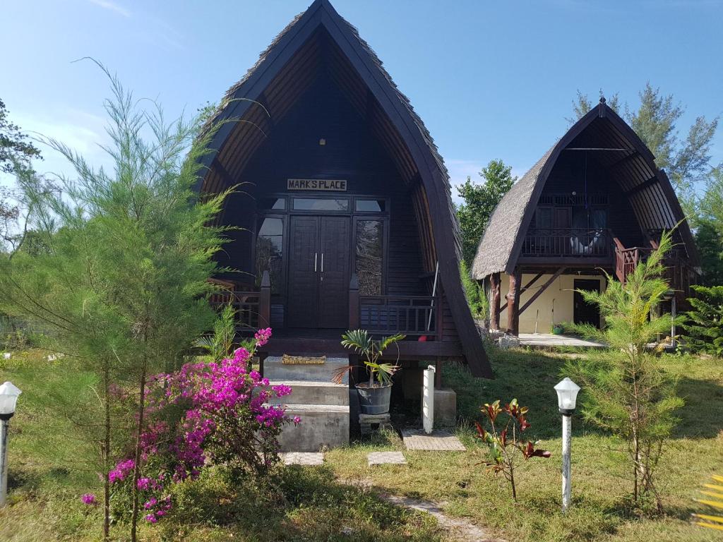 Sasak Island Bungalows photo
