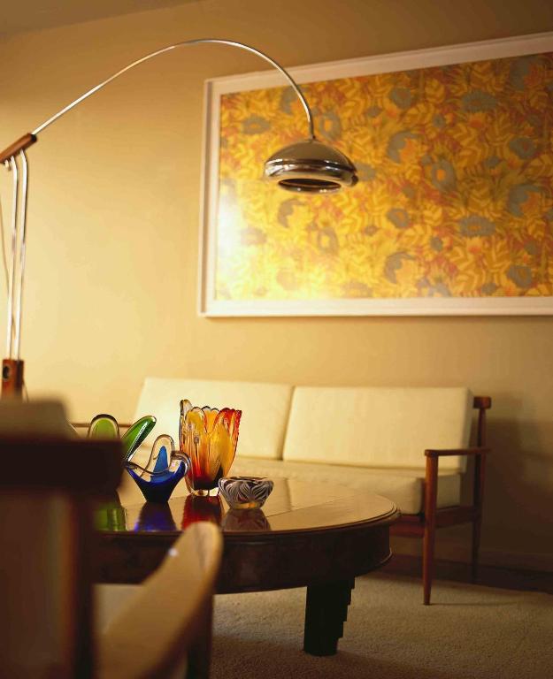 Home Hotel photo
