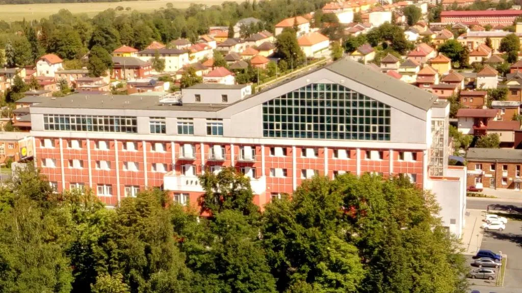 Hotel Spolcentrum, hotel in Svit
