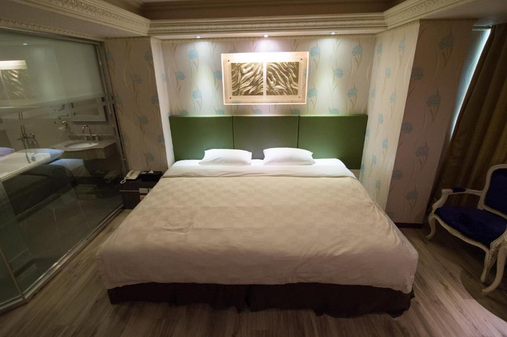 Alice Hotel photo