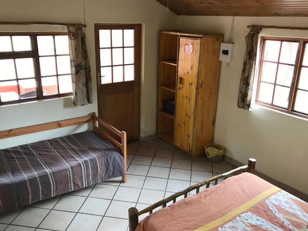 Bushbaby Lodge & Camping photo