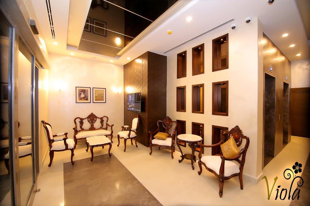 Viola Hotel Suites photo