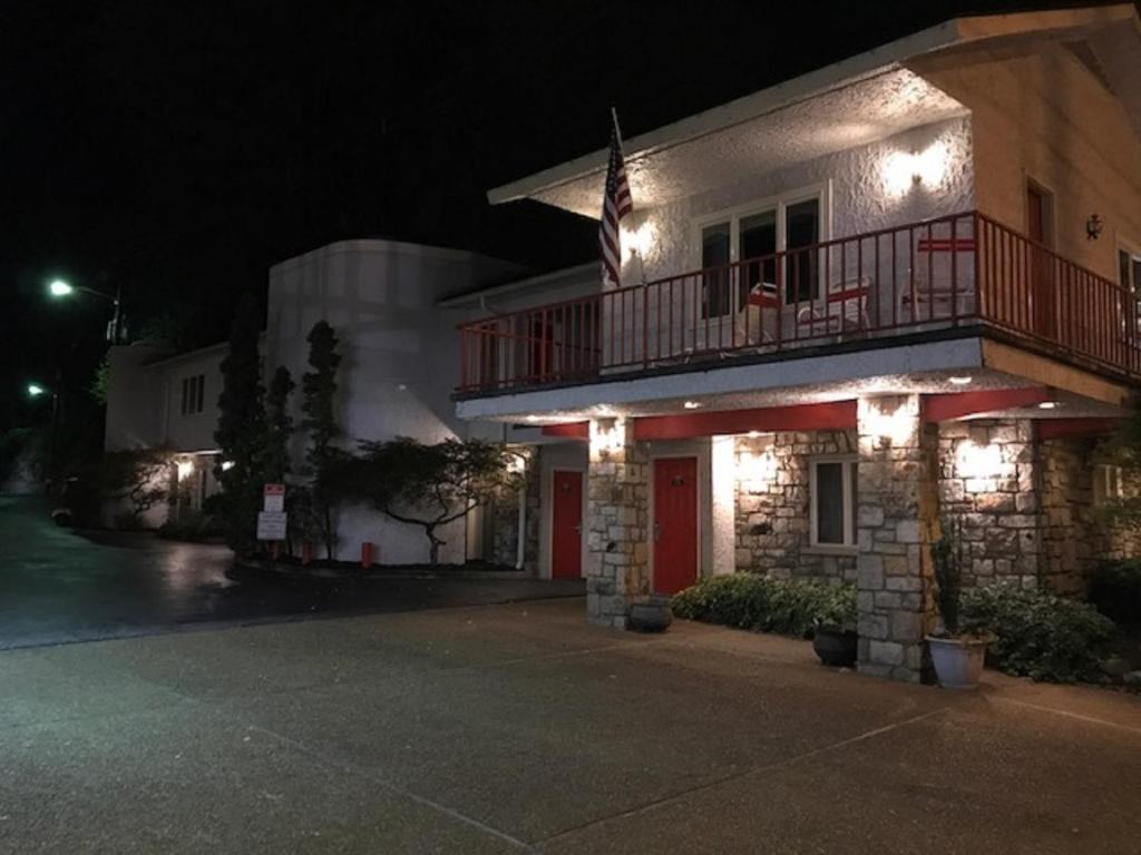 Exterior view, Zoders Inn and Suites in Gatlinburg (TN)