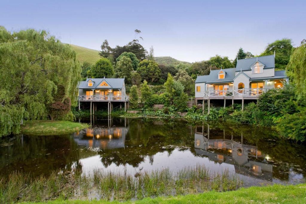 Twisted Willow Cottage In Apollo Bay Australia Wander - 