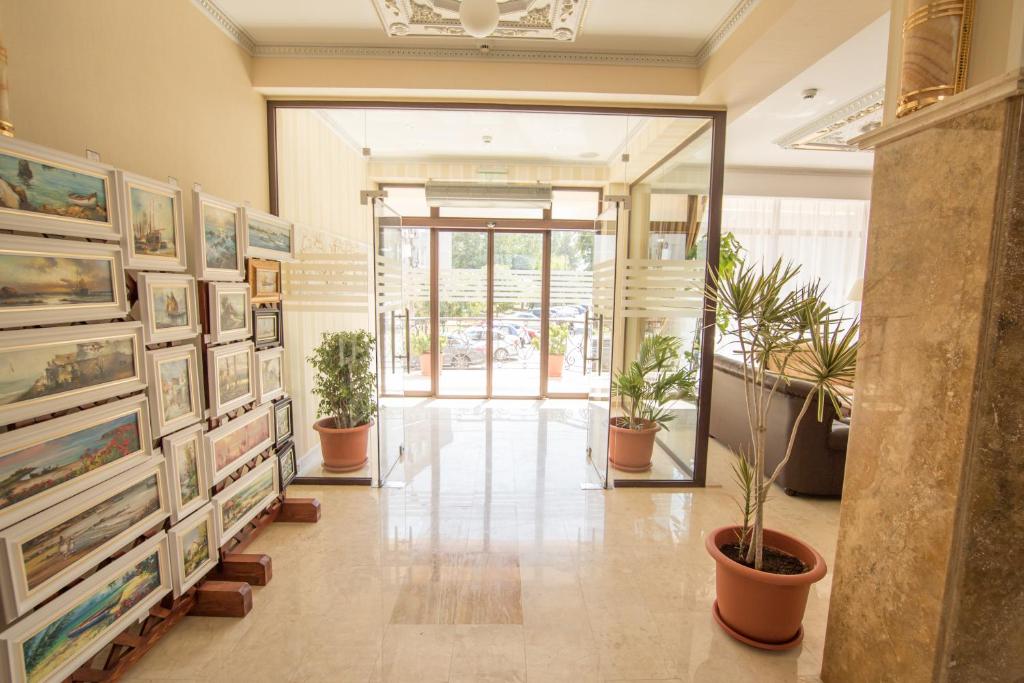 MSR Port Hotel photo
