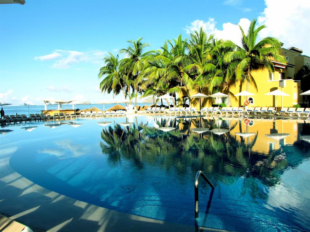 Aca Suites Ixtapa photo