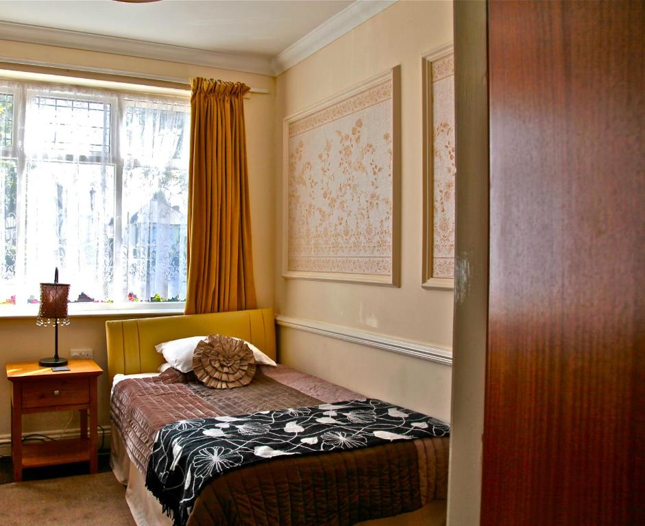 Acorn Guest House in Hull photo
