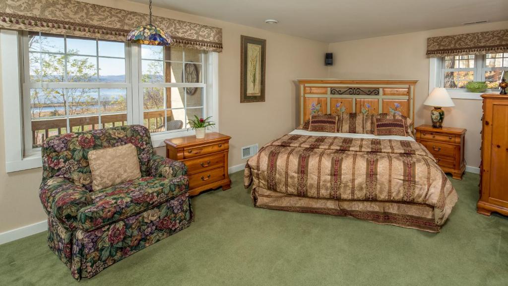 Goldmoor Inn & Resort photo