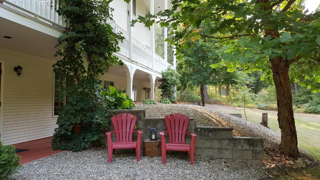Facilities, The Inn at the Ninth Hole Bed & Breakfast in Salmon Arm (BC)