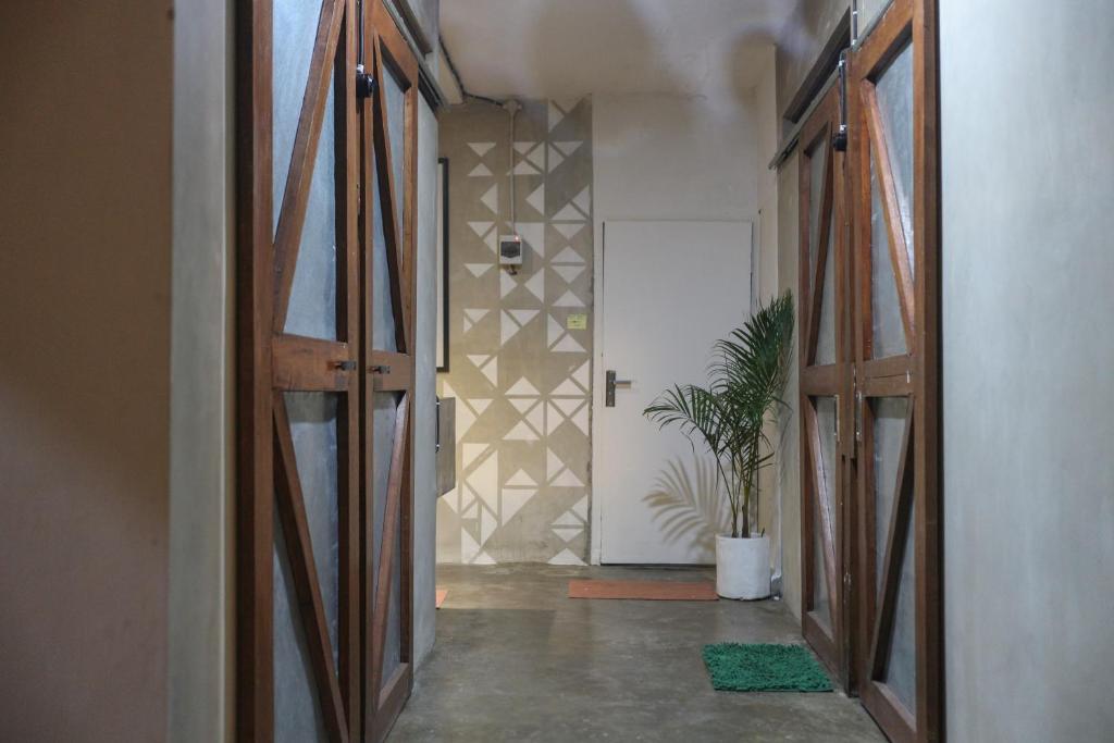 Shower, Trava House Villa Jogja in Yogyakarta