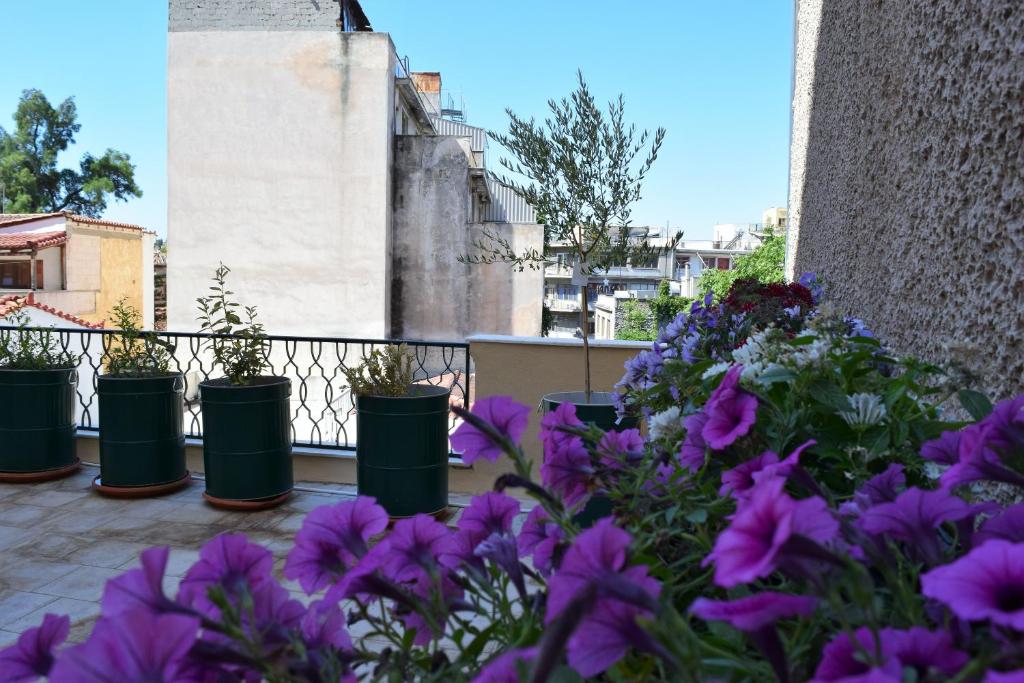 Psirri Place economy apartments centrally located photo