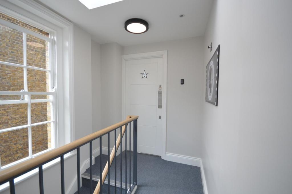 St Anne #39 s Court by Indigo Flats Soho London from £53pp Book Now St Anne #39 s Court by Indigo Flats Soho London from £53pp Book Now