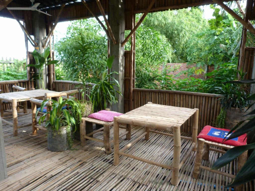 Bar/lounge, Battambang Dream Bungalows in Battambang