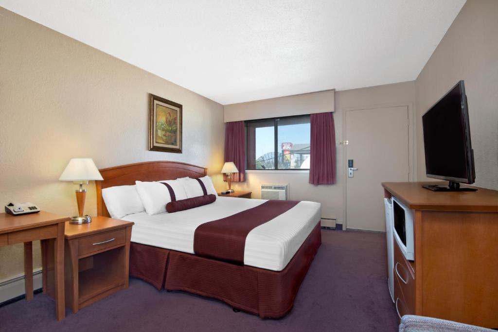 Howard Johnson By Wyndham Red Deer Photo 8