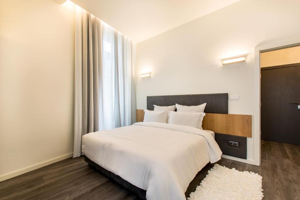 LETHESHOME Apartments