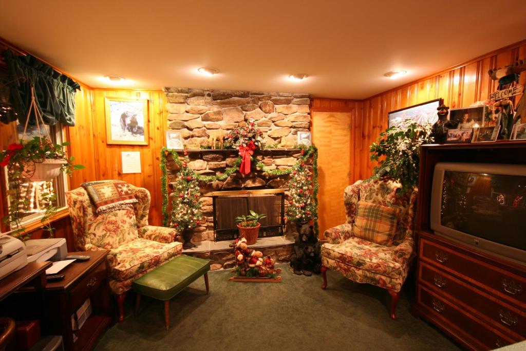Nootka Lodge photo