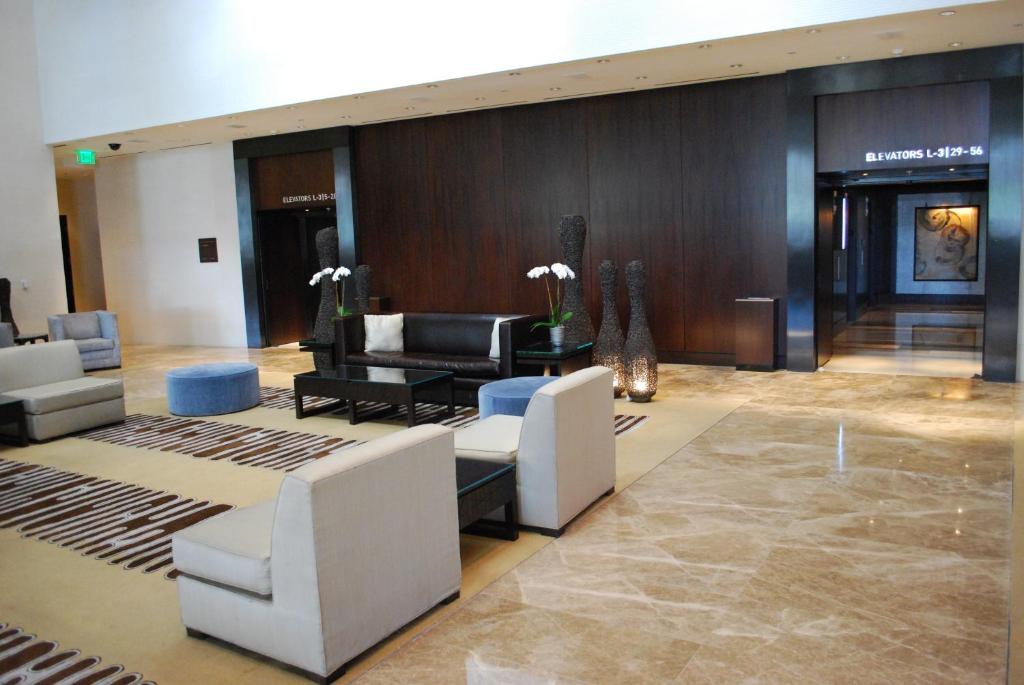 Luxury Suites International by Vdara photo