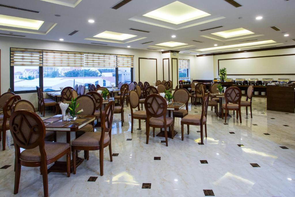 Restaurant, Song Loc Luxury Hotel in Hạ Long