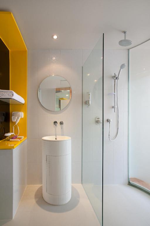 Kimaya Braga Bandung by Harris photo