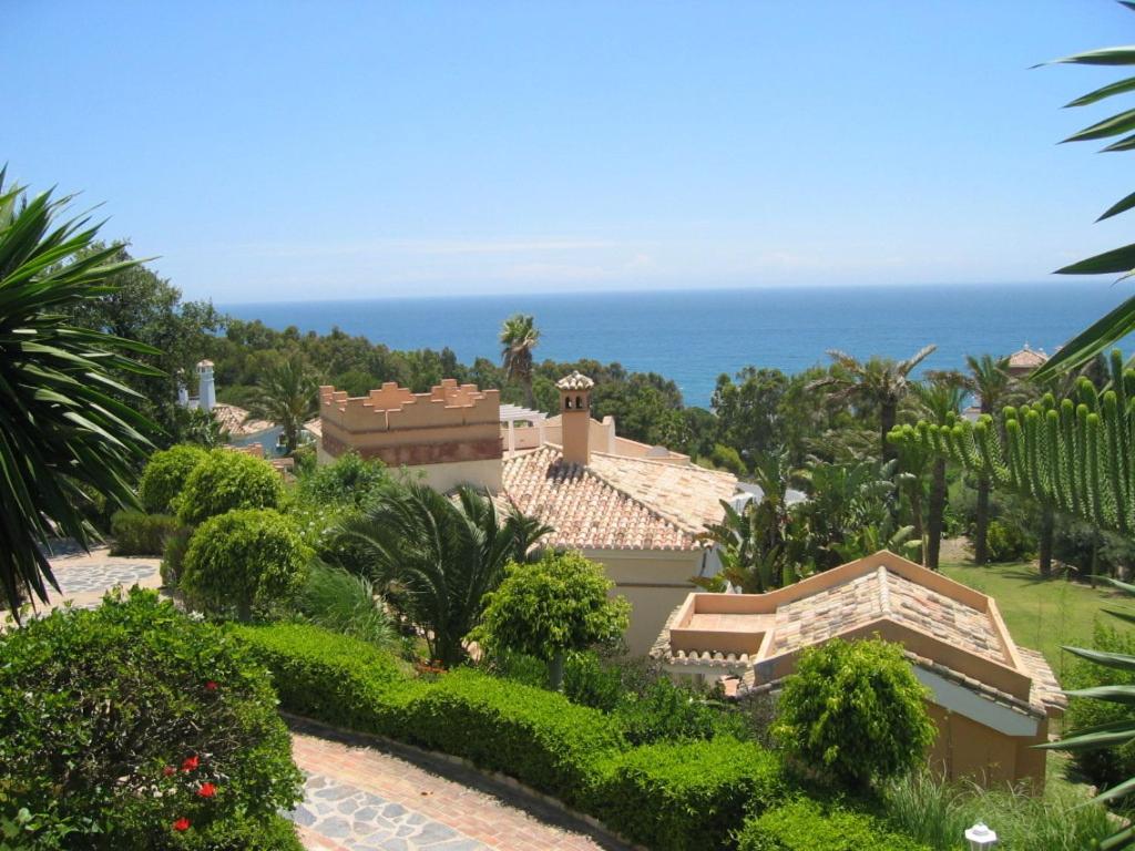 La Perla de Torrenueva — Hotel building in Mijas, Andalusia
