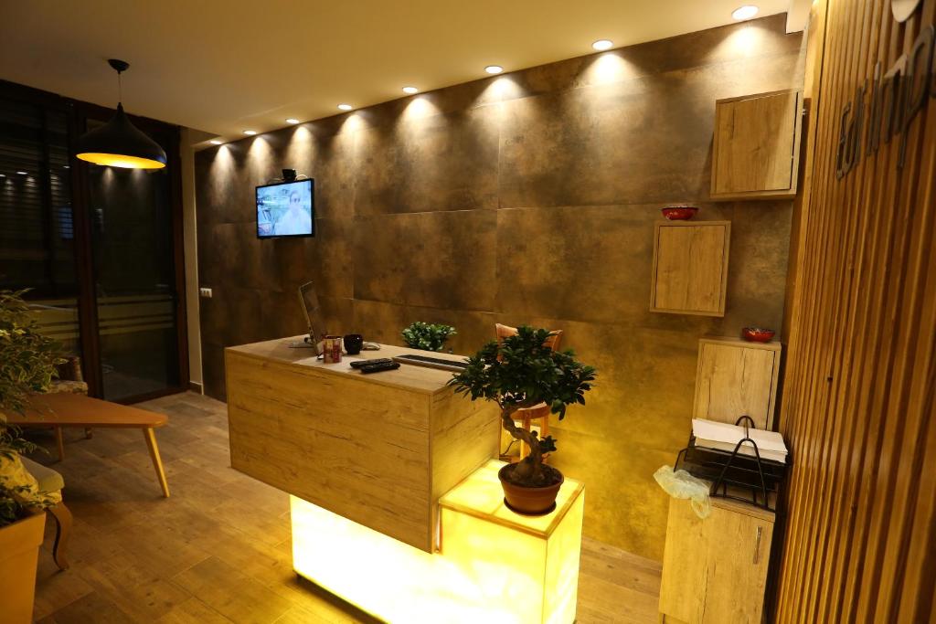 Hotel Edi Imperial photo