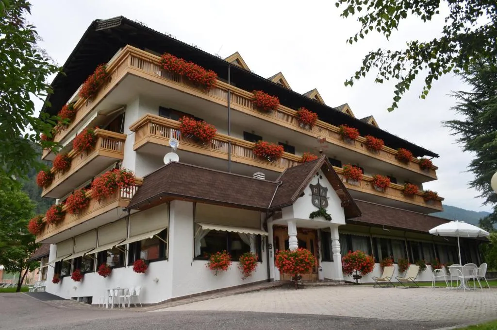 Rauzi Hotel Garnì & apartments, hotel v mestu Malè