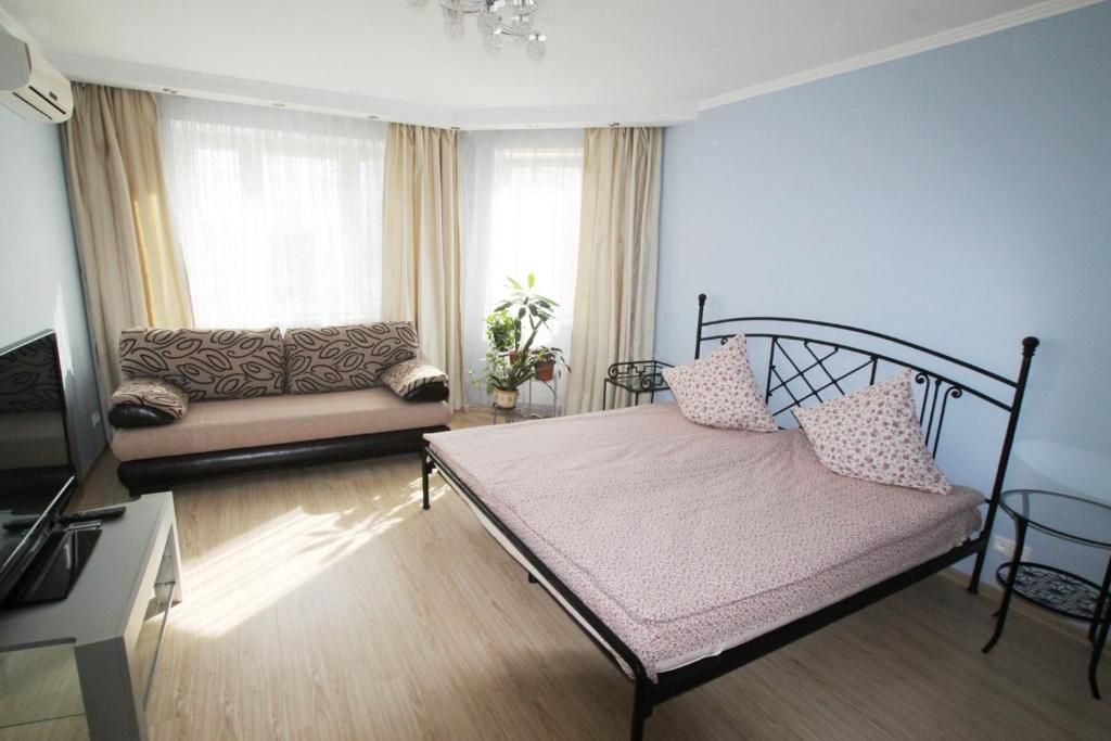 Myakinino Apartment