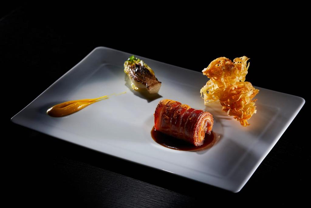 อาหารและเครื่องดื่ม