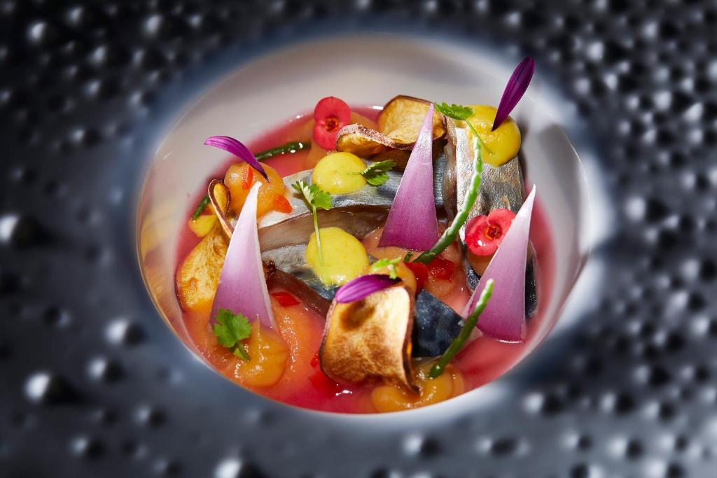 อาหารและเครื่องดื่ม