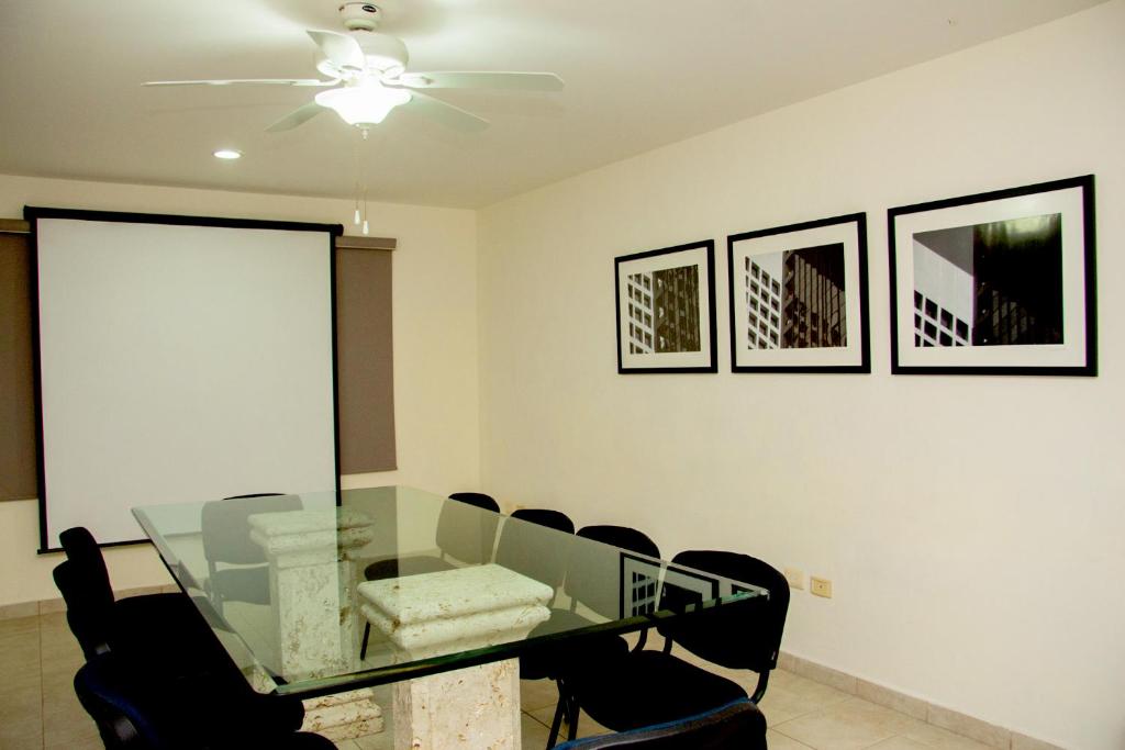 Meeting room / ballrooms