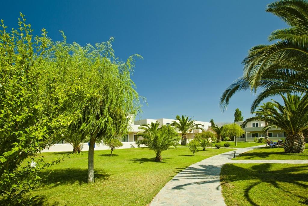 Hotel Esperia — Hotel building in Marmari (Kos), South Aegean