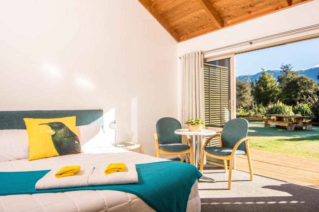 Abel Tasman Lodge photo