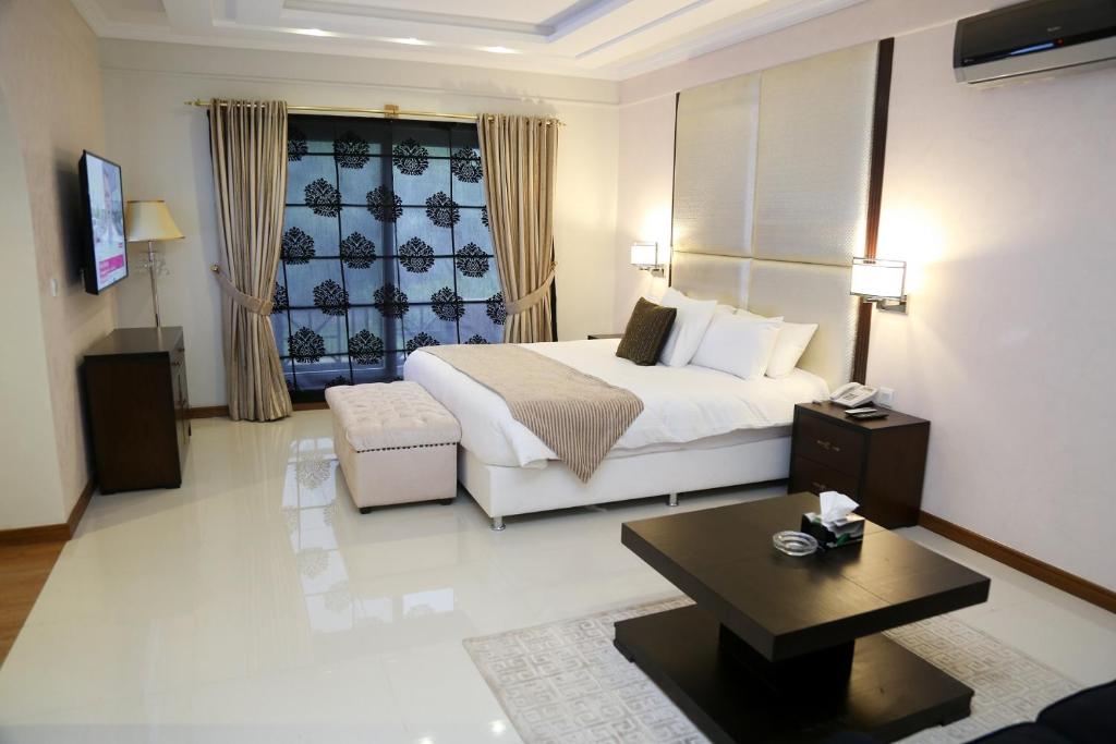 共用ラウンジ/TVエリア