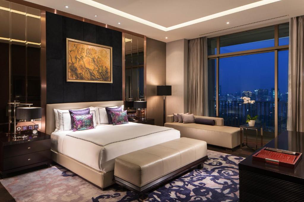 Fairmont Jakarta Hotel