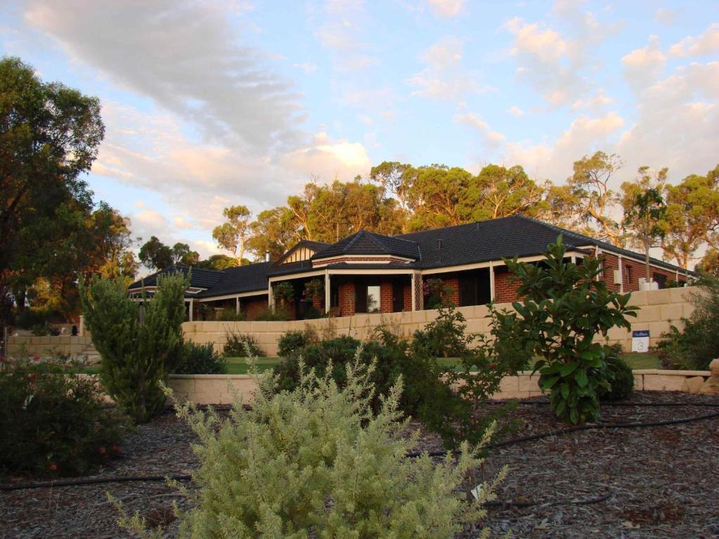 Seatrees Accommodation photo