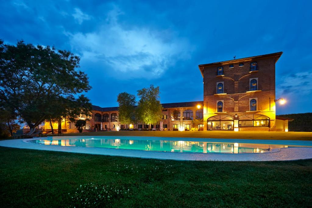 Tenuta Montemagno Relais &amp; Wines — Hotel in Montemagno