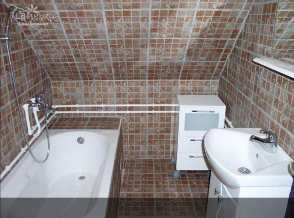 Guest House Alpska Vila photo